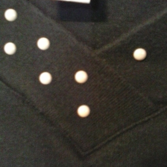 STUDIO WORKS 3/4 SLEEVE WOMAN BLACK with WHITE BEADS TOP - Picture 3 of 4